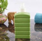 KunhaR Ceramic Long-Lasting Liquid Handwash Soap Dispenser for Bathroom | Handwash Bottle for Kitchen | Soap Dispenser for Wash Basin | Bathroom Accessories | 300 ml, Green Square